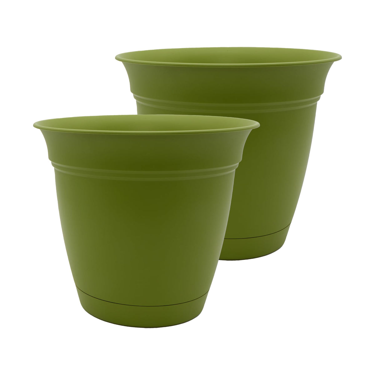 The HC Companies Eclipse Round Planter with Saucer - Outdoor & Indoor Plant Pot with Drainage Holes - Lightweight, UV-Resistant Plastic Pots for Plants, Flowers & Herbs (20" Black, Pack of 1)