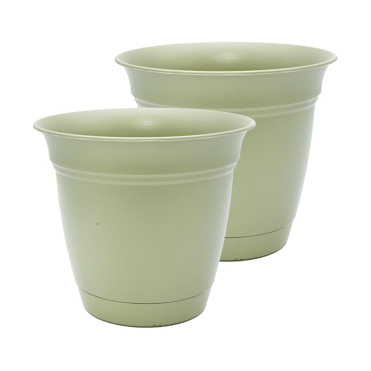 The HC Companies Eclipse Round Planter with Saucer - Outdoor & Indoor Plant Pot with Drainage Holes - Lightweight, UV-Resistant Plastic Pots for Plants, Flowers & Herbs (20" Black, Pack of 1)